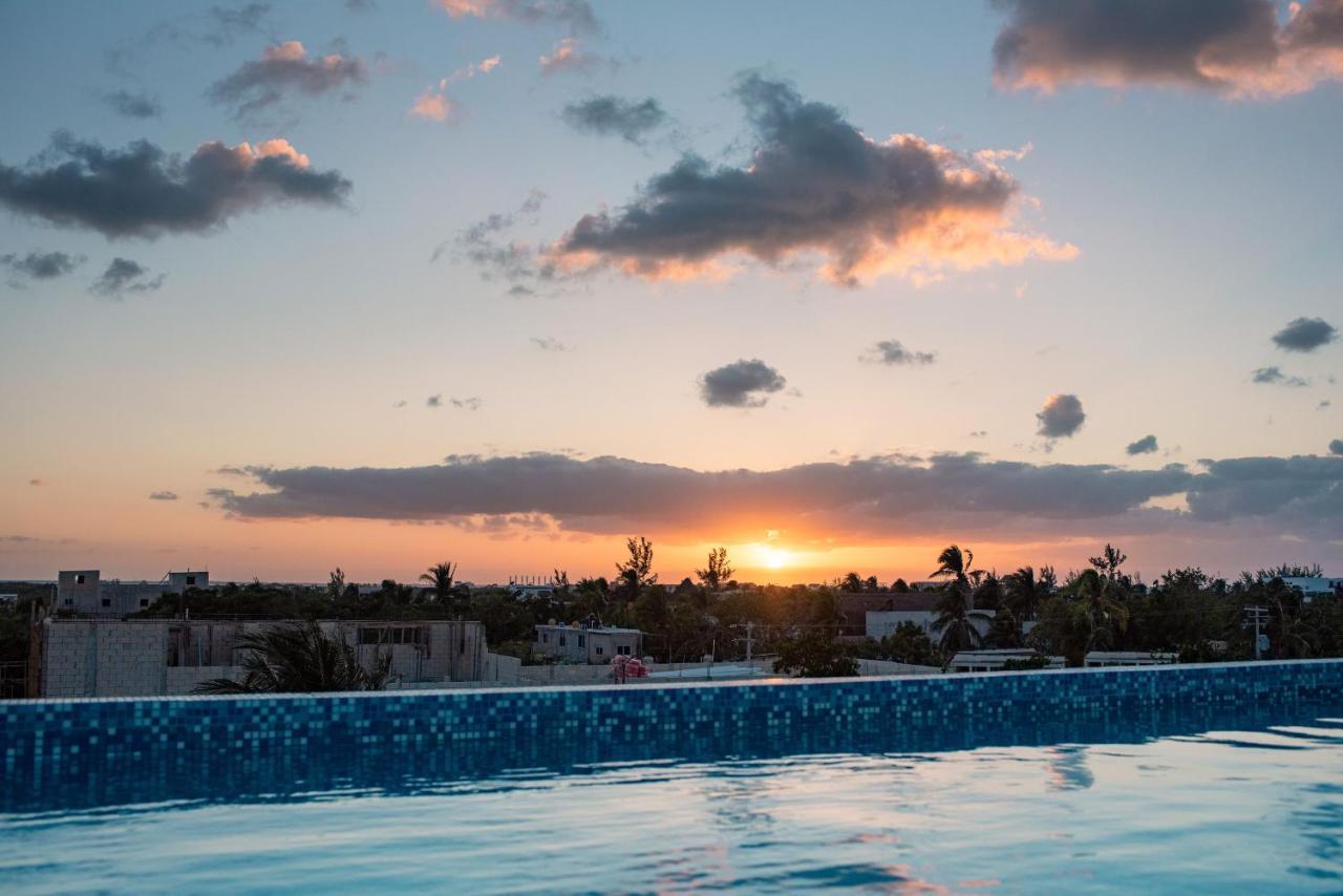 Hotel Mayari Holbox Ngoại thất bức ảnh Sunset over Tulum