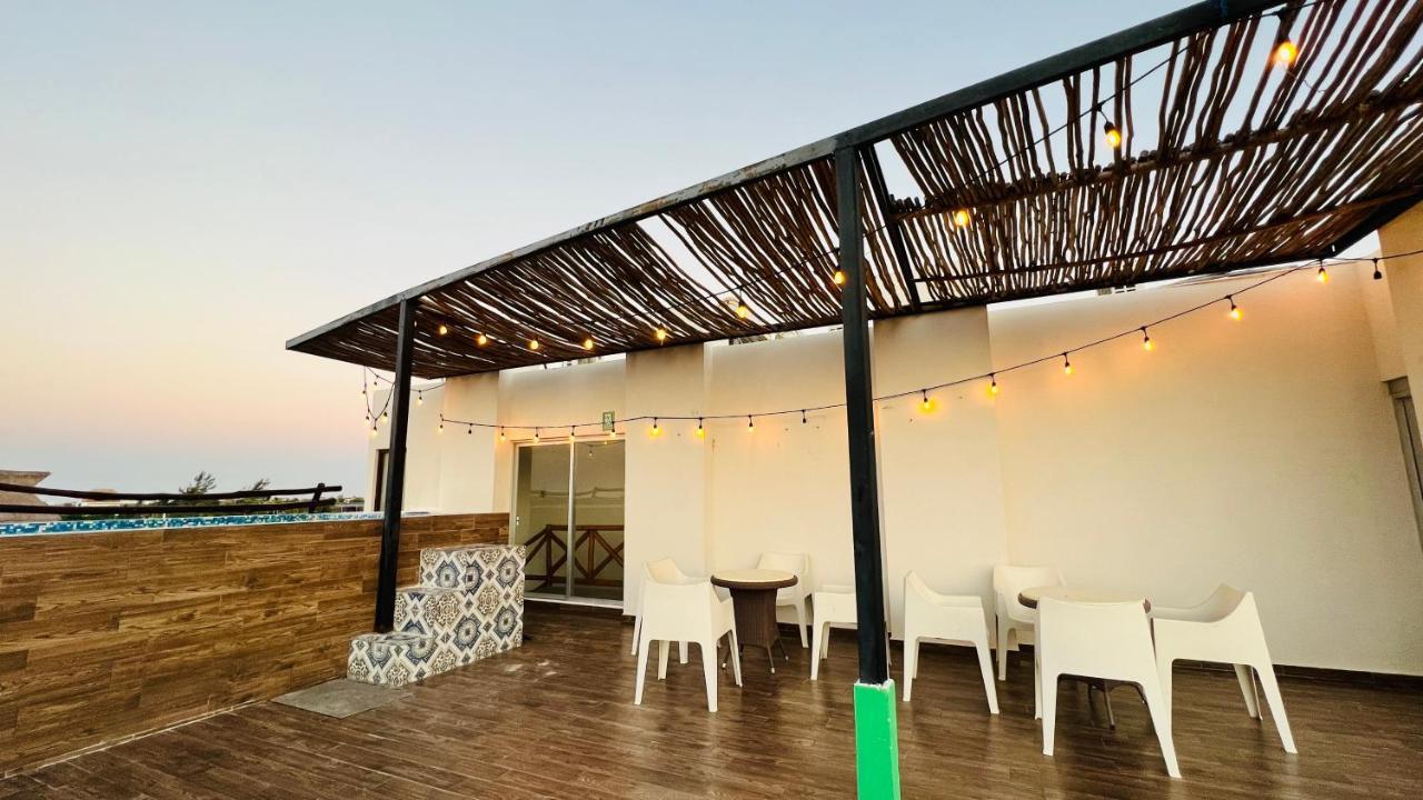Hotel Mayari Holbox Ngoại thất bức ảnh Rooftop bar at the hotel